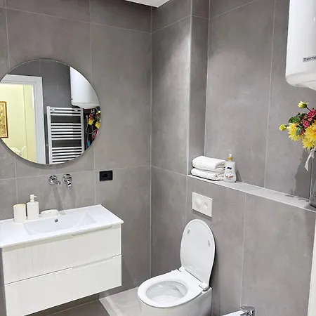 Modern Near Center Appartamento