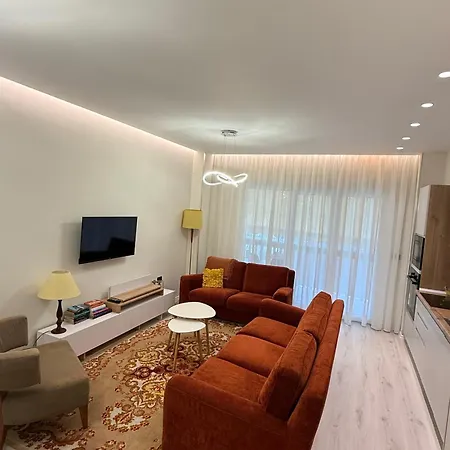 Modern Near Center Appartamento Tirana