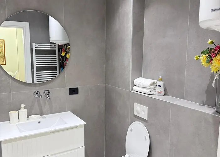 Modern Near Center Appartamento